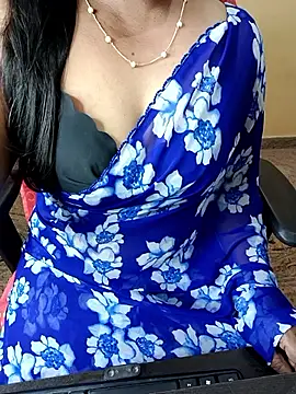 Snapshot of Adwithaa chatting on 02-18-26, 04:54 Adwithaa online show from 02-18-26, 04:54