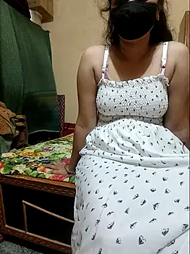 Hot-Mahitha online show from 07-25-26, 06:03