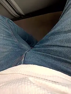 HornyBoy  2004 online show from 09-11-25, 06:46