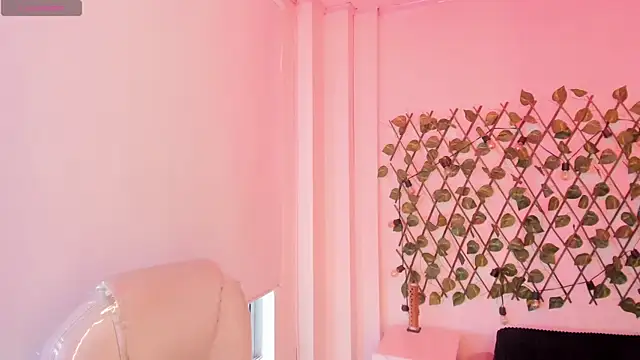 Violeta dss online show from 10-25-25, 01:01