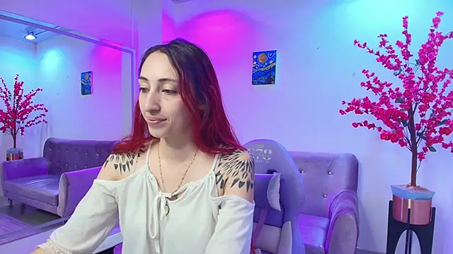 Snapshot of Vermelha_Gremory_ chatting on 09-15-25, 07:14 Vermelha Gremory  online show from 09-15-25, 07:14