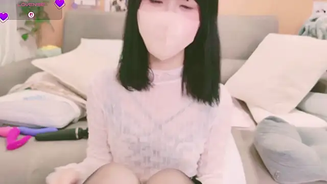 Conatsu online show from 09-25-25, 03:45