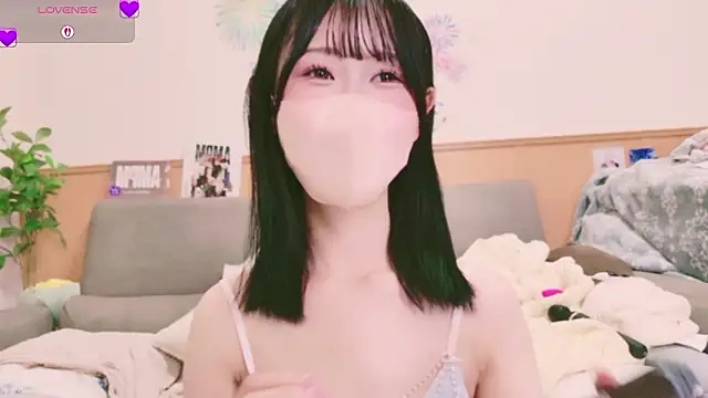 Conatsu online show from 09-29-25, 05:25