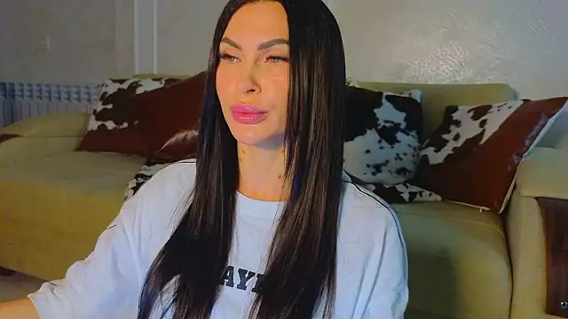 Snapshot of KimDavisBaby chatting on 01-17-26, 05:05 KimDavisBaby online show from 01-17-26, 05:05