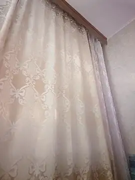 Miss Mia 5 online show from 11-21-25, 04:28