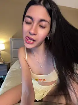 Valentcouple online show from 05-05-26, 07:39