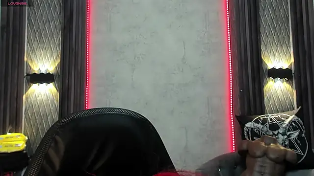 selene red  online show from 03-19-25, 01:29