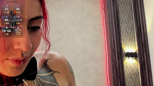 selene red  online show from 03-19-25, 07:38