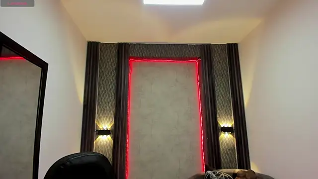 selene red  online show from 03-20-25, 01:37