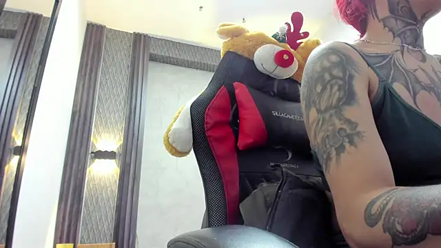 selene red  online show from 04-03-26, 01:34