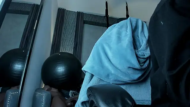 selene red  online show from 10-18-25, 03:58