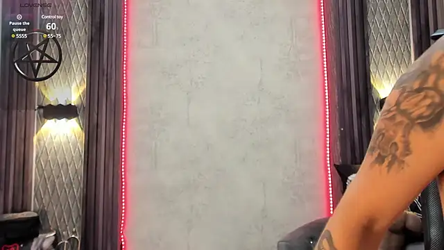 selene red  online show from 03-18-25, 10:58