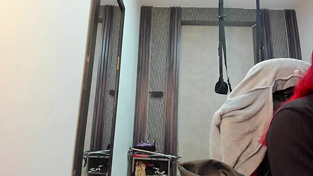 selene red  online show from 05-15-26, 01:14