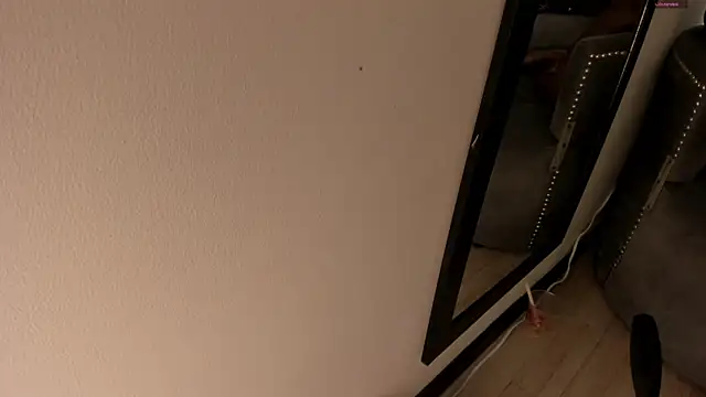 selene red  online show from 11-29-25, 04:18