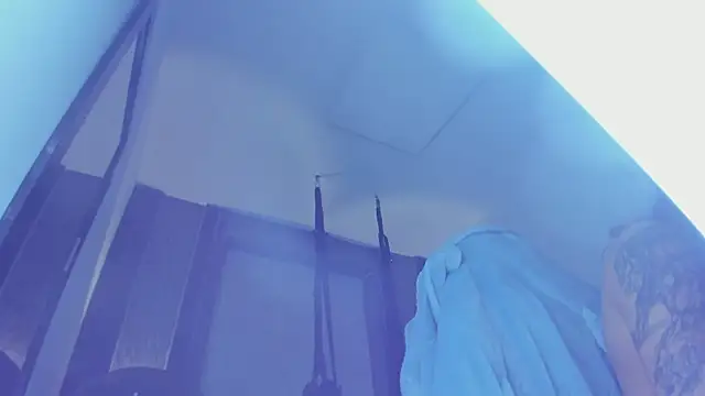 selene red  online show from 10-21-25, 01:54