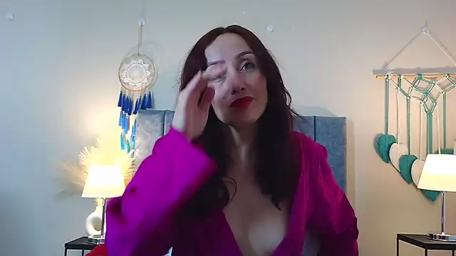 IberianMoonMK online show from 02-05-26, 05:53