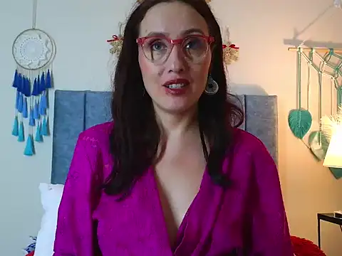 IberianMoonMK online show from 12-13-25, 08:04