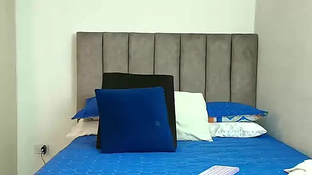 karina lewis  online show from 10-29-25, 04:00