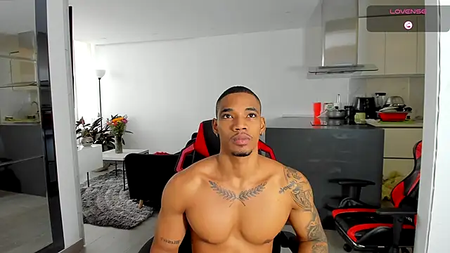 Snapshot of TROYWESLY- chatting on 10-16-25, 06:16 TROYWESLY- online show from 10-16-25, 06:16