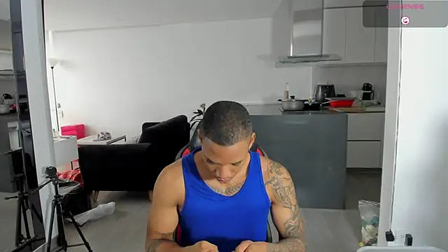 Snapshot of TROYWESLY- chatting on 02-13-26, 03:45 TROYWESLY- online show from 02-13-26, 03:45