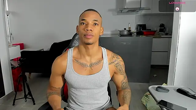 Snapshot of TROYWESLY- chatting on 02-14-26, 10:32 TROYWESLY- online show from 02-14-26, 10:32