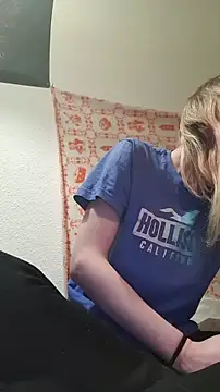 Snapshot of emma_neko chatting on 03-02-26, 01:28 emma neko online show from 03-02-26, 01:28