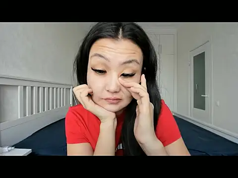 Missykitty01 online show from 11-29-25, 04:56