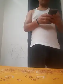 Snapshot of Desiglass_sex chatting on 03-19-26, 03:50 Desiglass sex online show from 03-19-26, 03:50