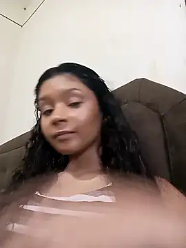 Snapshot of heleny901 chatting on 12-02-24, 11:46 heleny901 online show from 12-02-24, 11:46