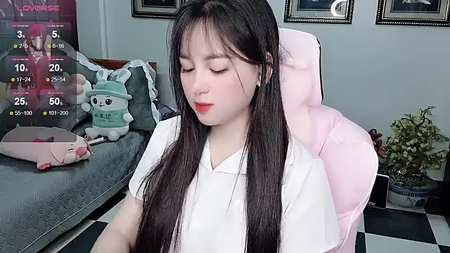 Snapshot of _Nana_20 chatting on 09-21-25, 04:23 Nana 20 online show from 09-21-25, 04:23