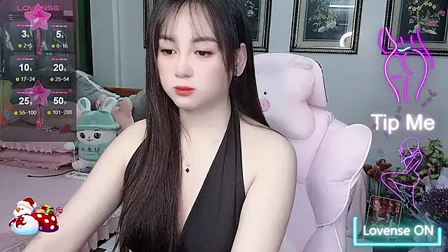 Snapshot of _Nana_20 chatting on 10-24-25, 01:37 Nana 20 online show from 10-24-25, 01:37
