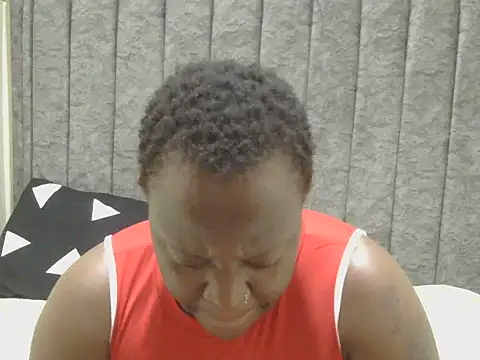 Snapshot of miss-seductive chatting on 05-28-26, 12:22 miss-seductive online show from 05-28-26, 12:22