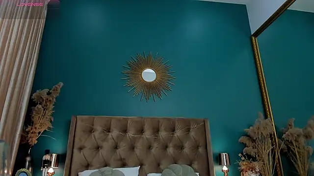 Snapshot of AprilWong chatting on 03-22-25, 06:11 AprilWong online show from 03-22-25, 06:11