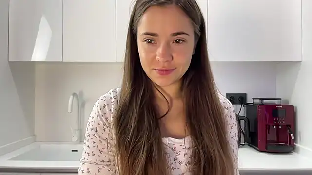 Snapshot of Mika_Miller chatting on 09-19-25, 06:06 Mika Miller online show from 09-19-25, 06:06