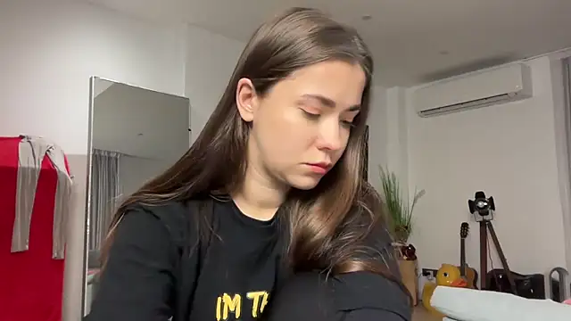 Mika Miller online show from 02-06-26, 07:04