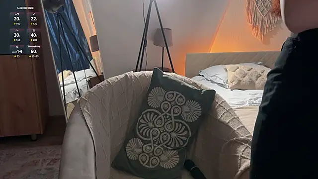 jennetdoll online show from 10-06-25, 12:28