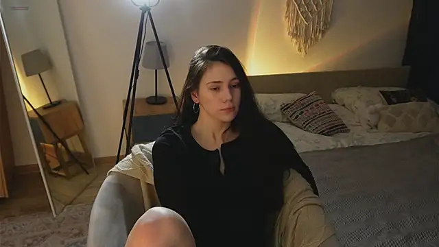 jennetdoll online show from 10-21-25, 01:32