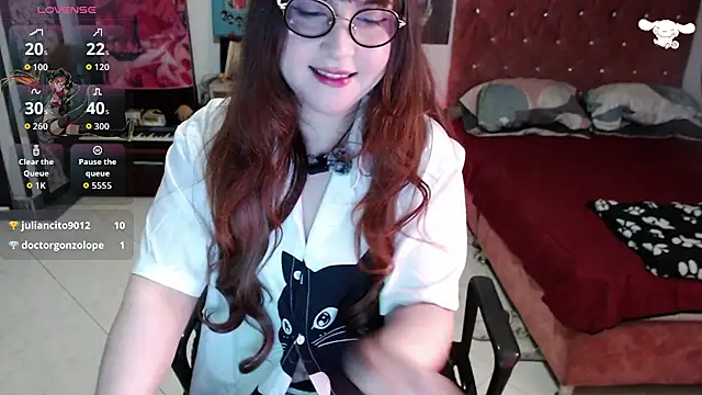 Snapshot of Avril2001 chatting on 02-07-26, 04:31 Avril2001 online show from 02-07-26, 04:31