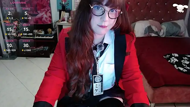 Snapshot of Avril2001 chatting on 02-10-26, 04:22 Avril2001 online show from 02-10-26, 04:22