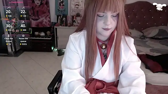 Snapshot of Avril2001 chatting on 07-11-26, 02:01 Avril2001 online show from 07-11-26, 02:01