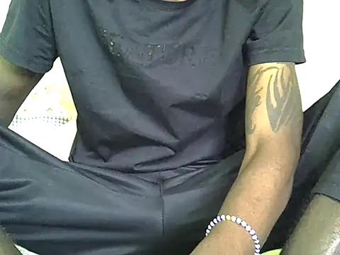Delicious-D online show from 05-16-26, 06:56