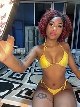 Snapshot of Lya-Kasandra chatting on 12-19-24, 02:45 Lya-Kasandra online show from 12-19-24, 02:45