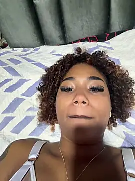 Snapshot of Lya-Kasandra chatting on 02-27-25, 02:57 Lya-Kasandra online show from 02-27-25, 02:57