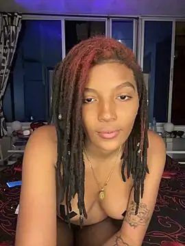 Snapshot of Lya-Kasandra chatting on 01-25-25, 03:09 Lya-Kasandra online show from 01-25-25, 03:09