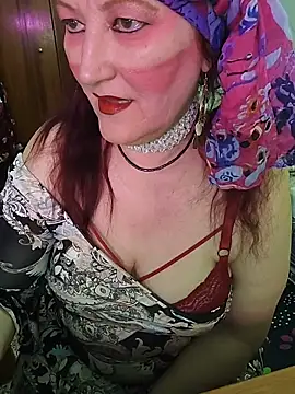 SabrinaXlovess online show from 04-21-26, 04:13