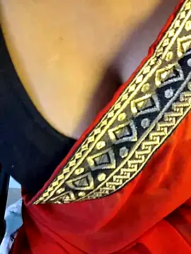 Snapshot of VR_here_4U chatting on 02-01-26, 05:06 VR here 4U online show from 02-01-26, 05:06