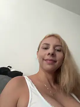 DollMagguie online show from 09-09-25, 03:54