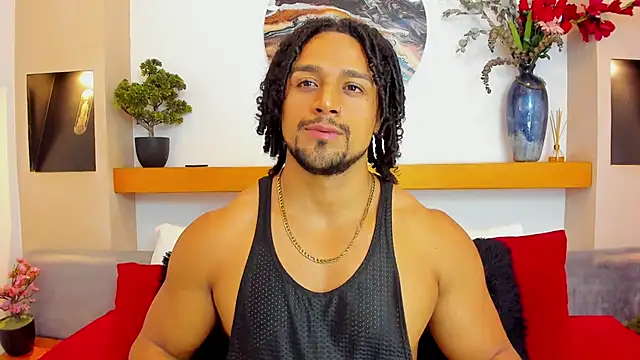 Snapshot of MikeEstevess chatting on 02-24-25, 01:24 MikeEstevess online show from 02-24-25, 01:24