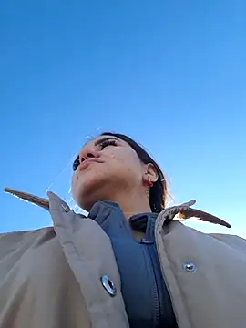 stacy stoone online show from 11-16-25, 07:24