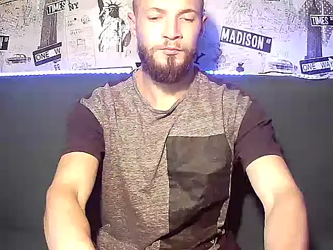 Snapshot of jimmyy_ chatting on 10-17-25, 11:34 jimmyy  online show from 10-17-25, 11:34